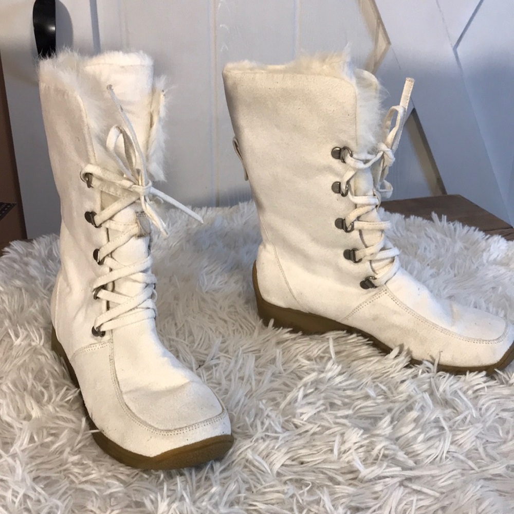 Bakers Creamy White Suede Lace Up Boot